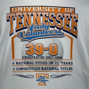 90s University of Tennessee Lady Volunteers T-Shirt 1998 Undefeated NCAA L VTG